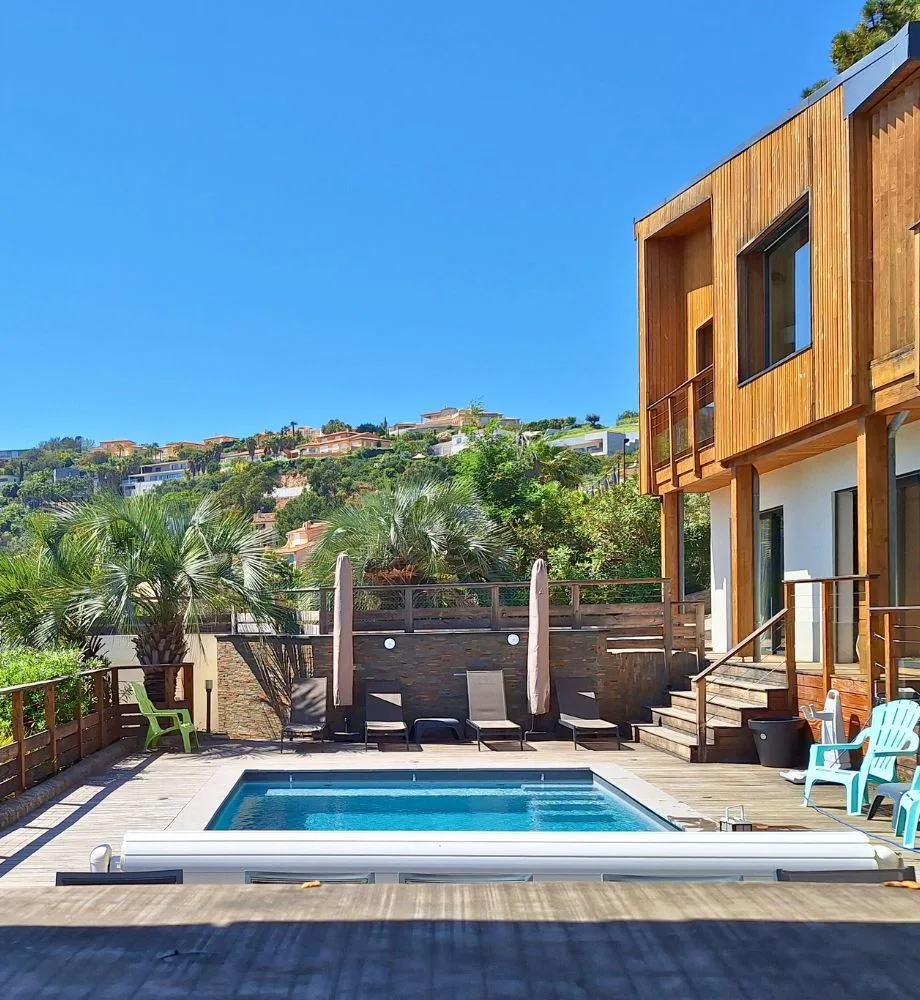 Séjour villa avec piscine et vue mer Fréjus Séjour villa avec piscine et vue mer Fréjus