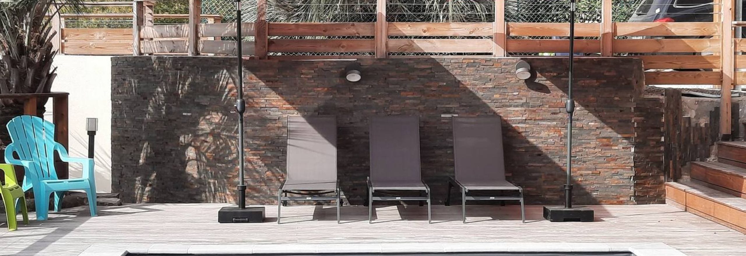 Transats autour piscine chauffée Fréjus transats autour piscine chauffée Fréjus