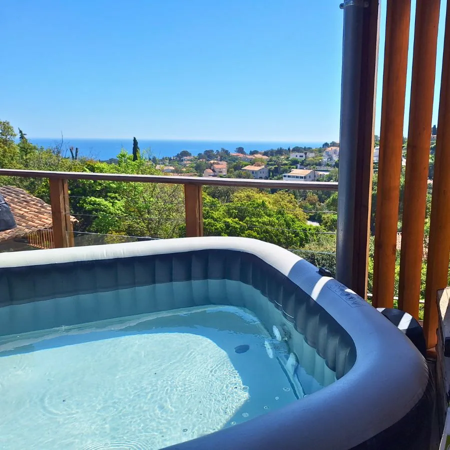 Vue mer depuis la villa à Fréjus